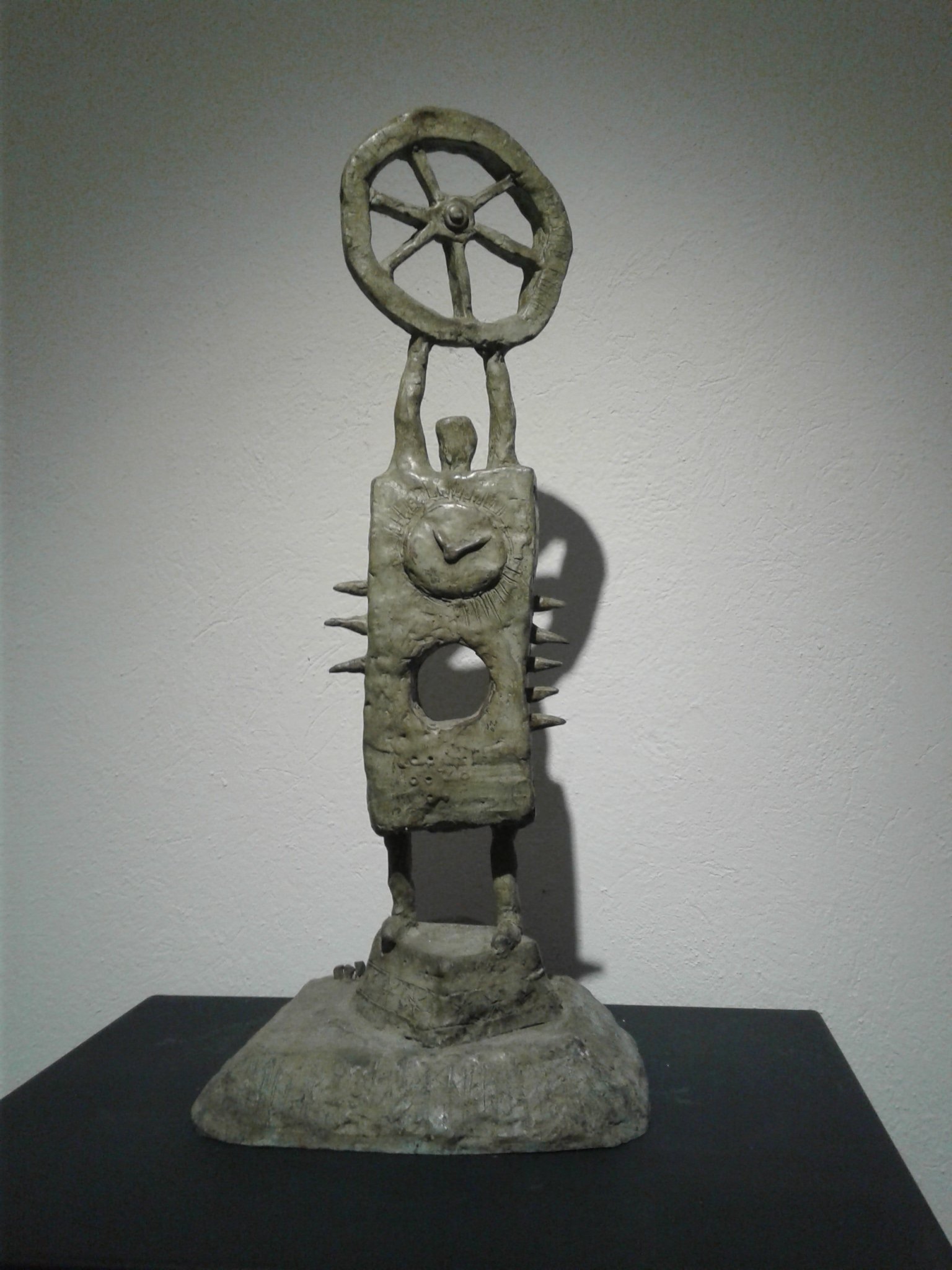 Hombre de la rueda