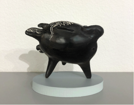 Chanchito de tres patas