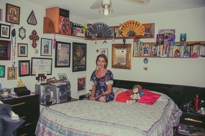 La Bogue en su habitación