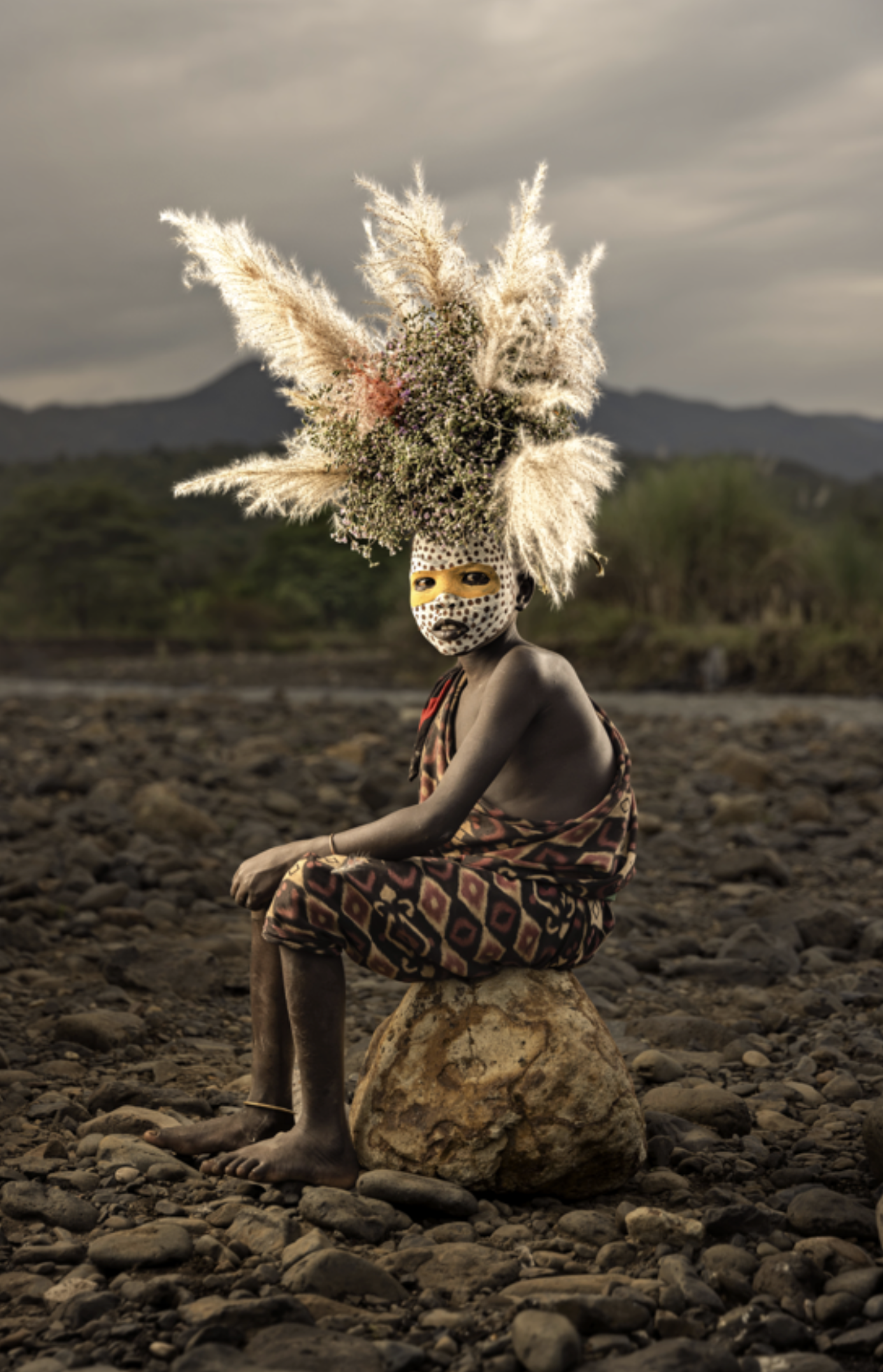 Suri / Niño en el Río