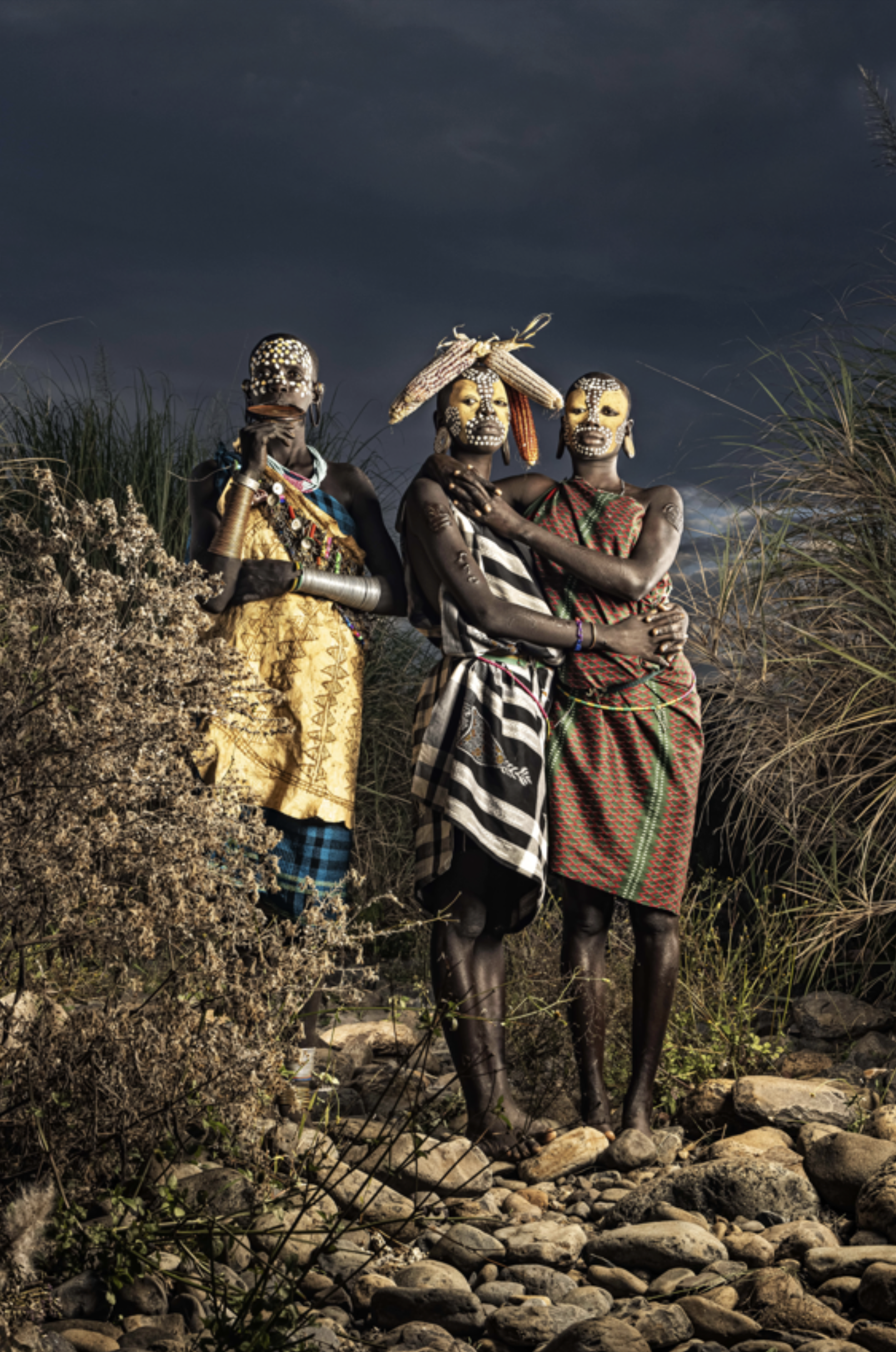 Suri / Mujeres en el Río