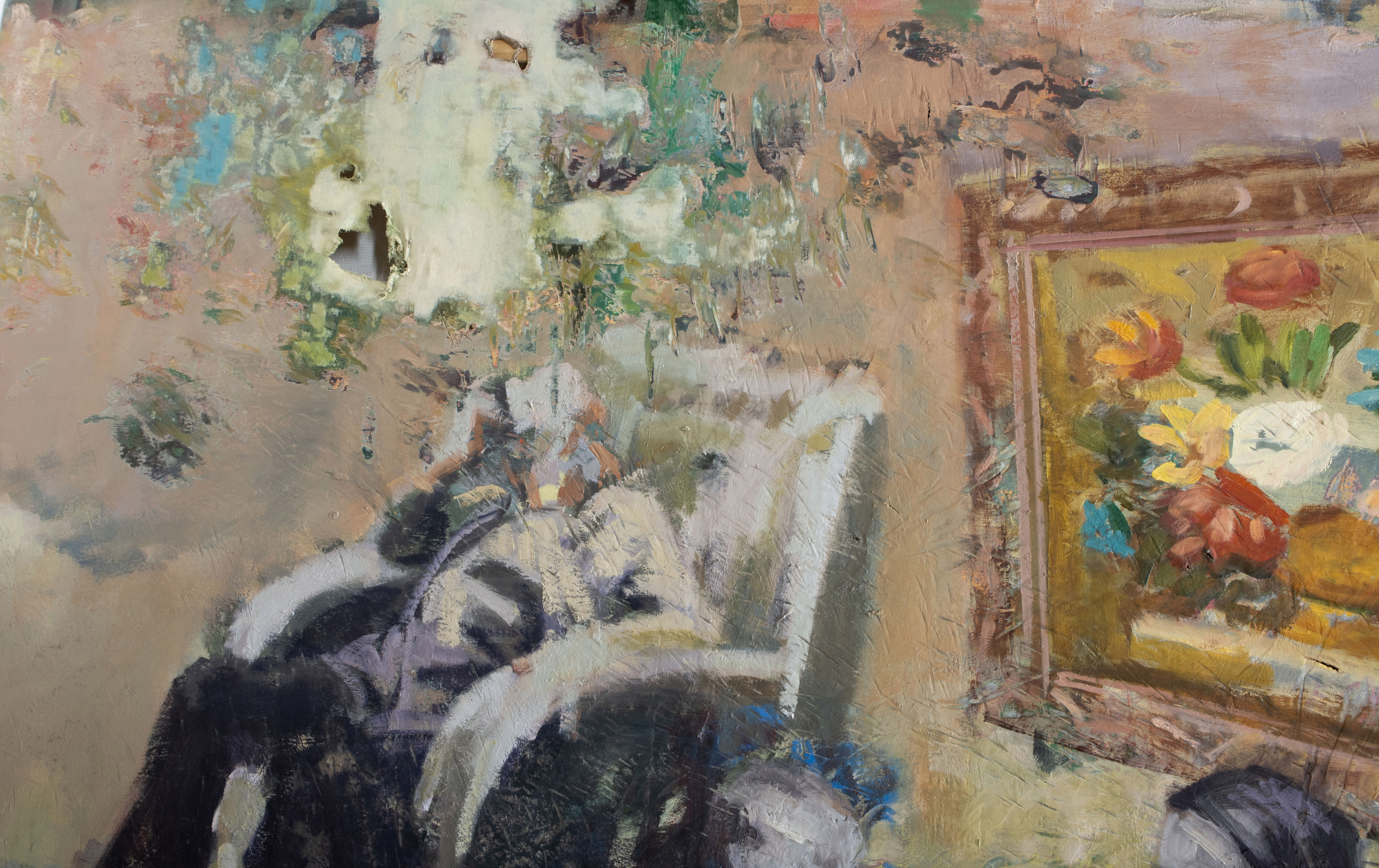 Joven, madre, viejo y cuadro con flores