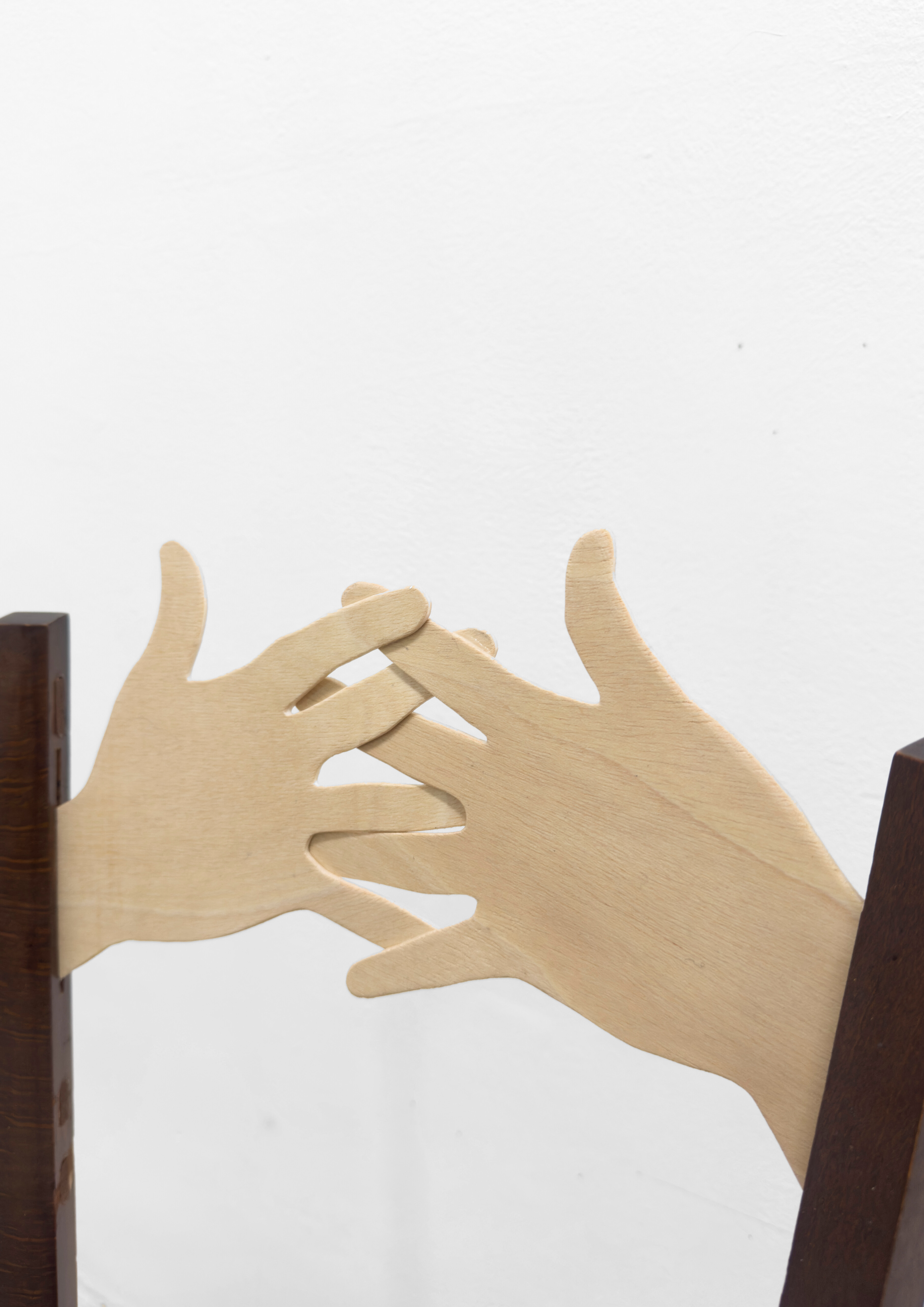 My hands are your support. Unique piece. 