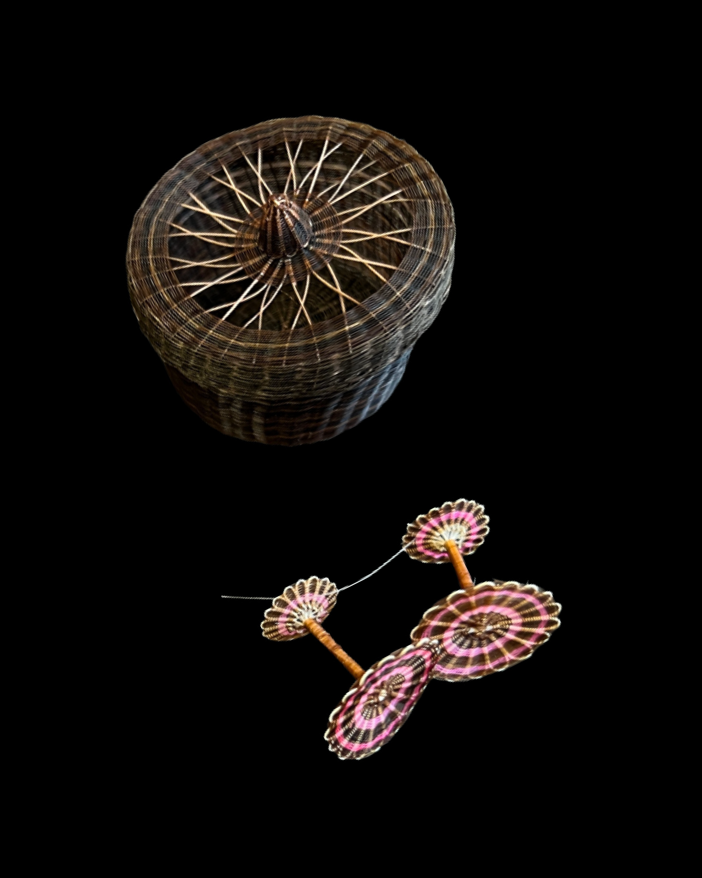 Collera de crin café. Diseño rosa