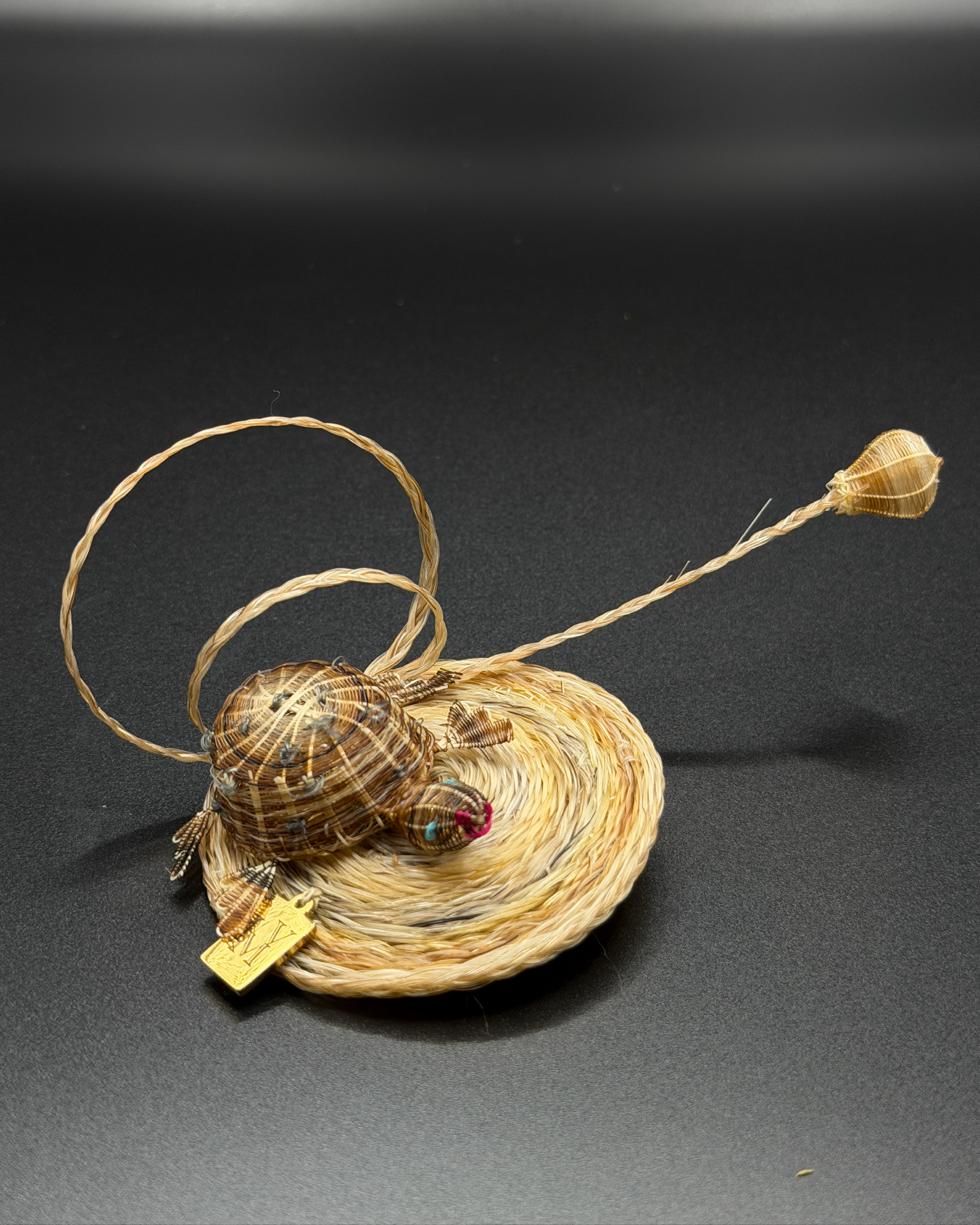 Prendedor Guardiana del Origen