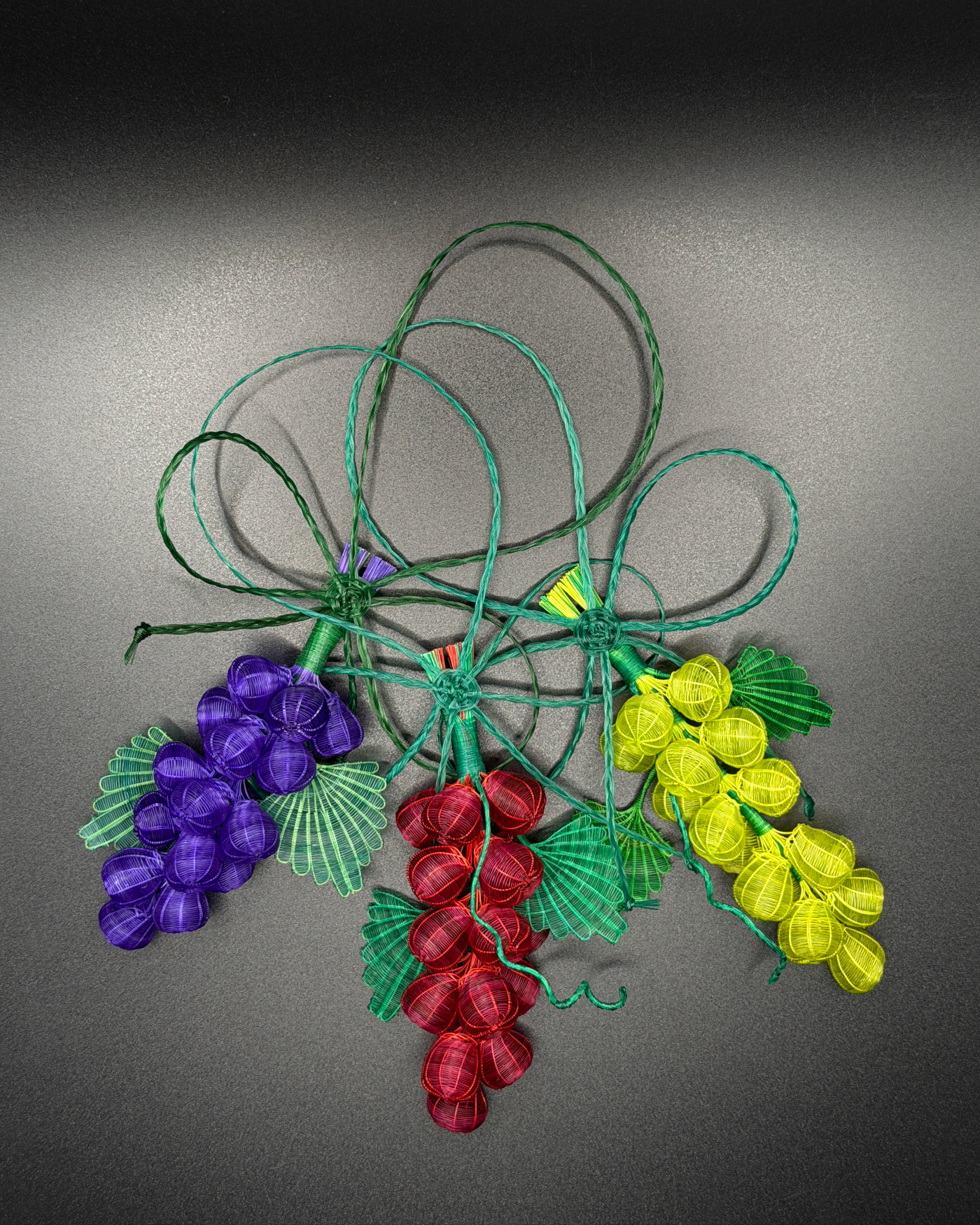 Prendedor Racimo de Rubíes del Maule