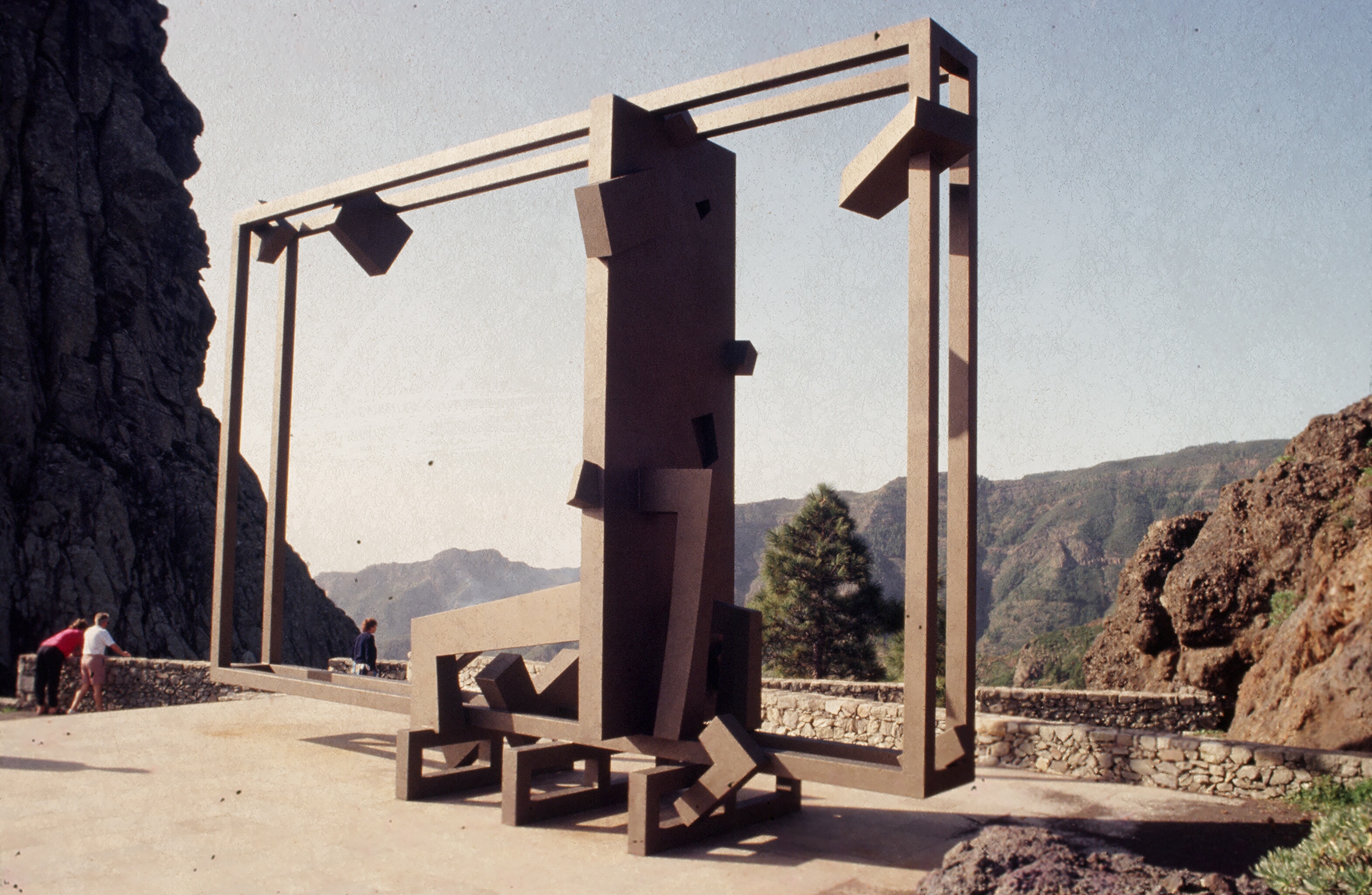 Monumento a las víctimas del incendio de la Gomera