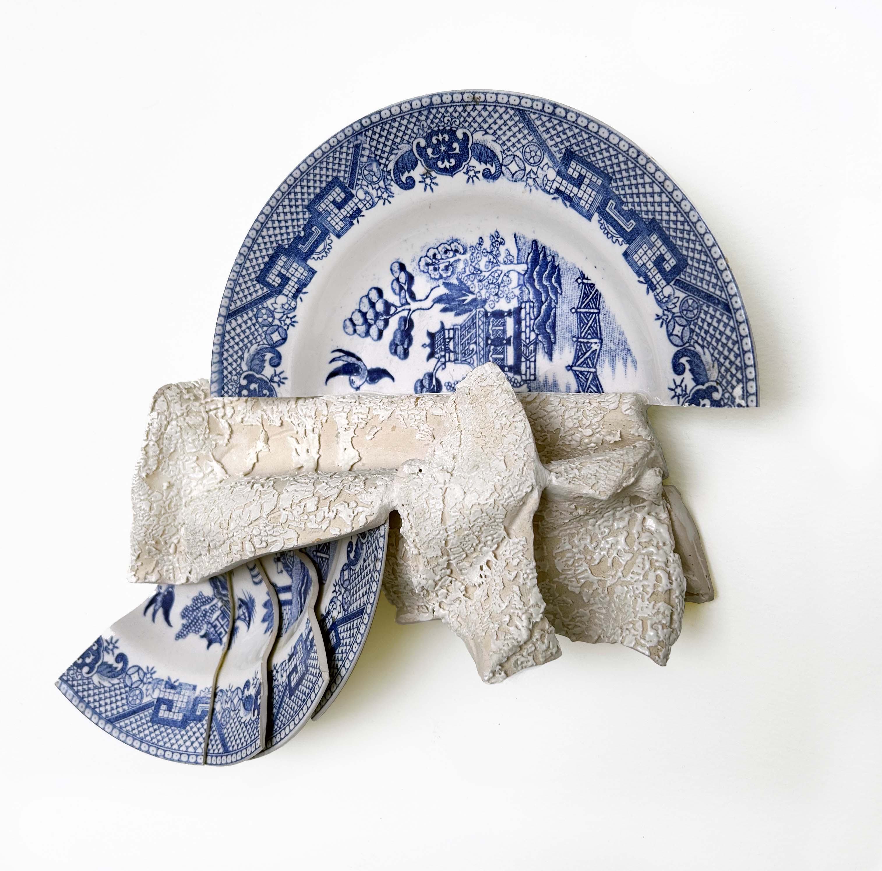 Interferencia dentro de la fragilidad. Serie porcelana china No. 10